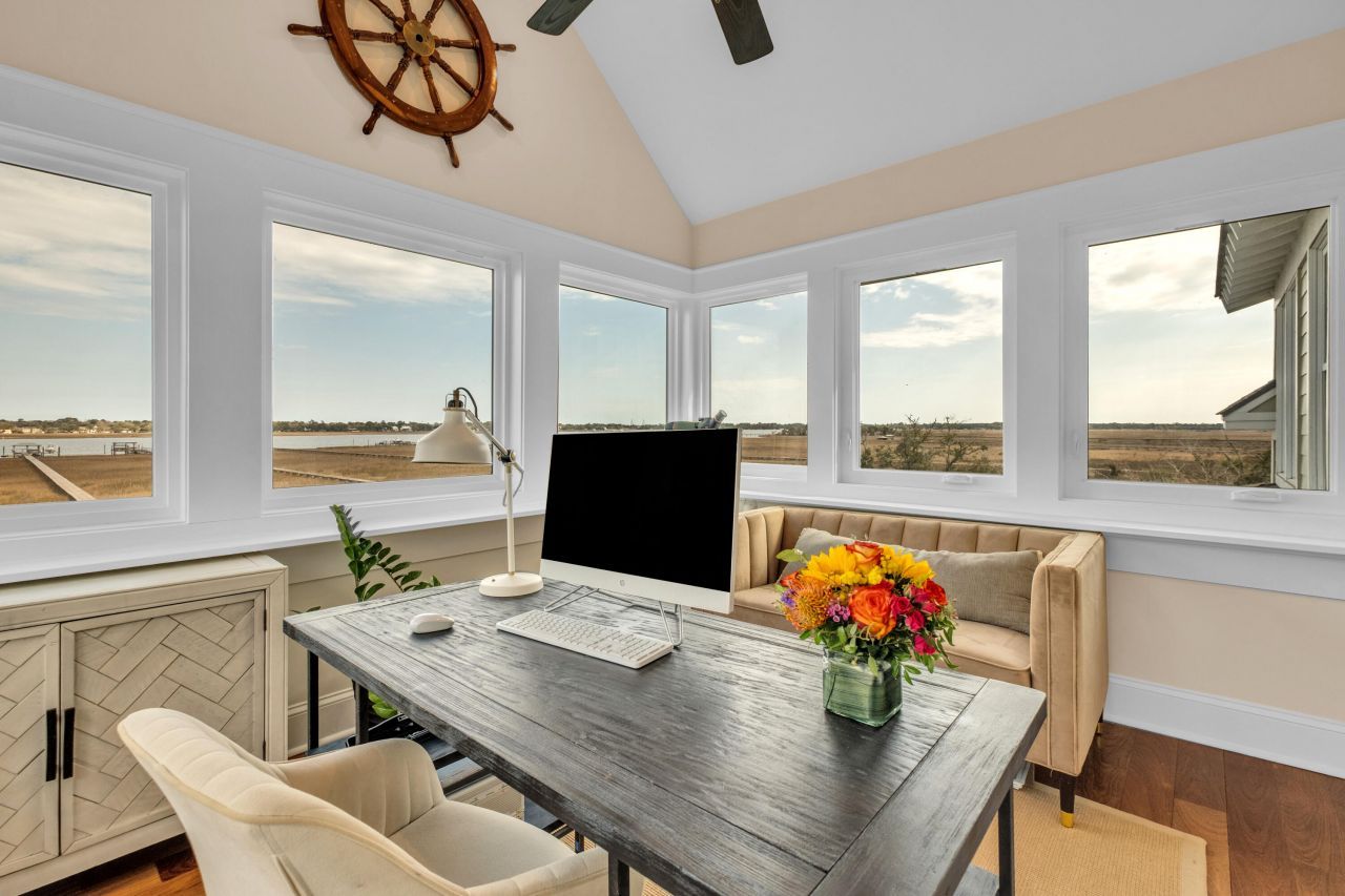 1352 Headquarters Plantation Drive Photo 52