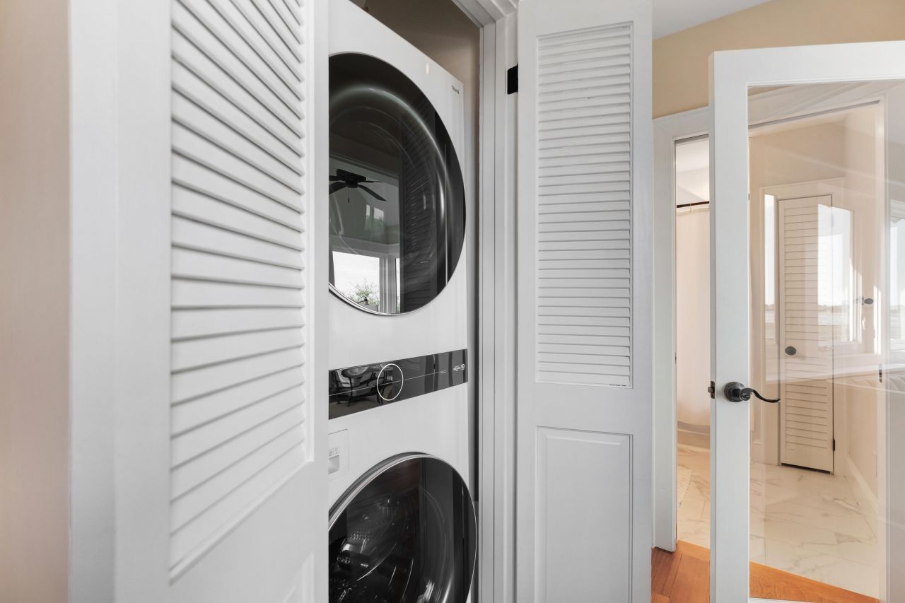 1352 Headquarters Plantation Drive Photo 54