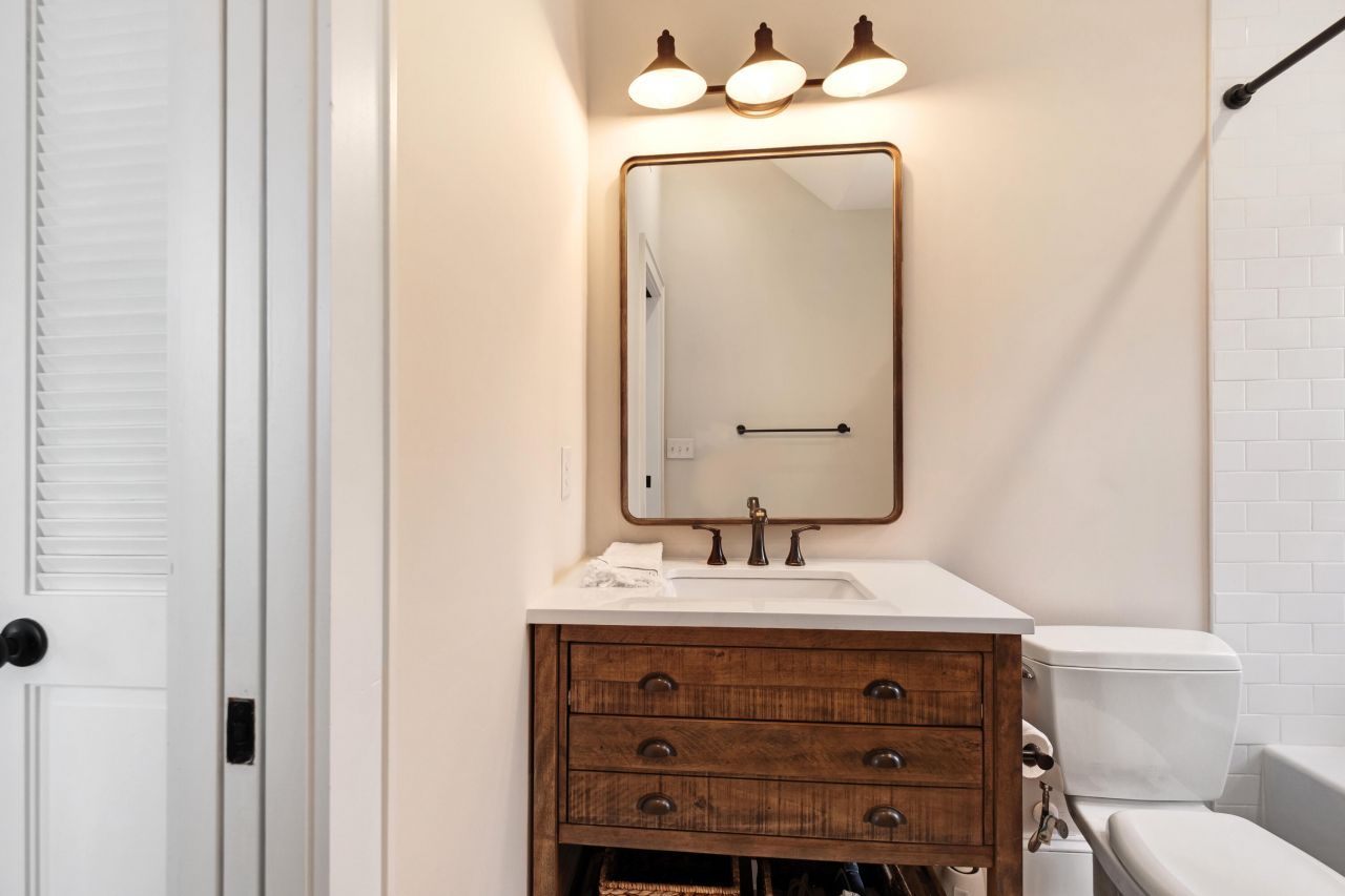 1352 Headquarters Plantation Drive Photo 56