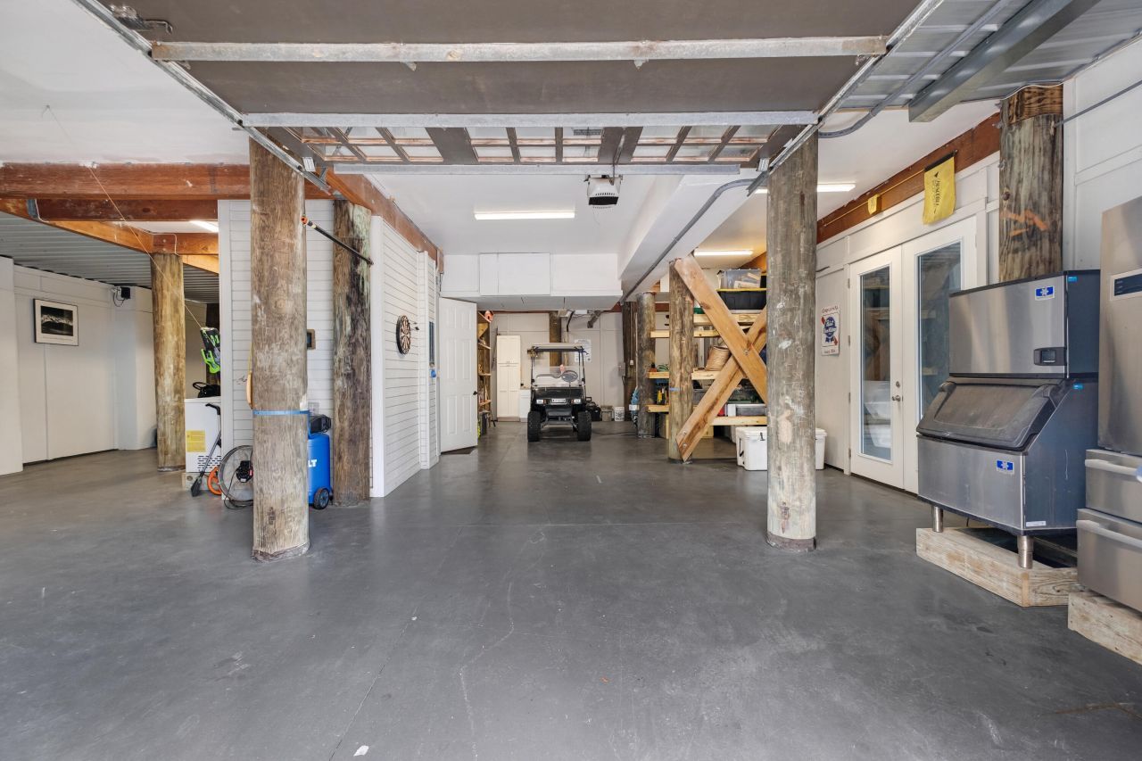 1352 Headquarters Plantation Drive Photo 60