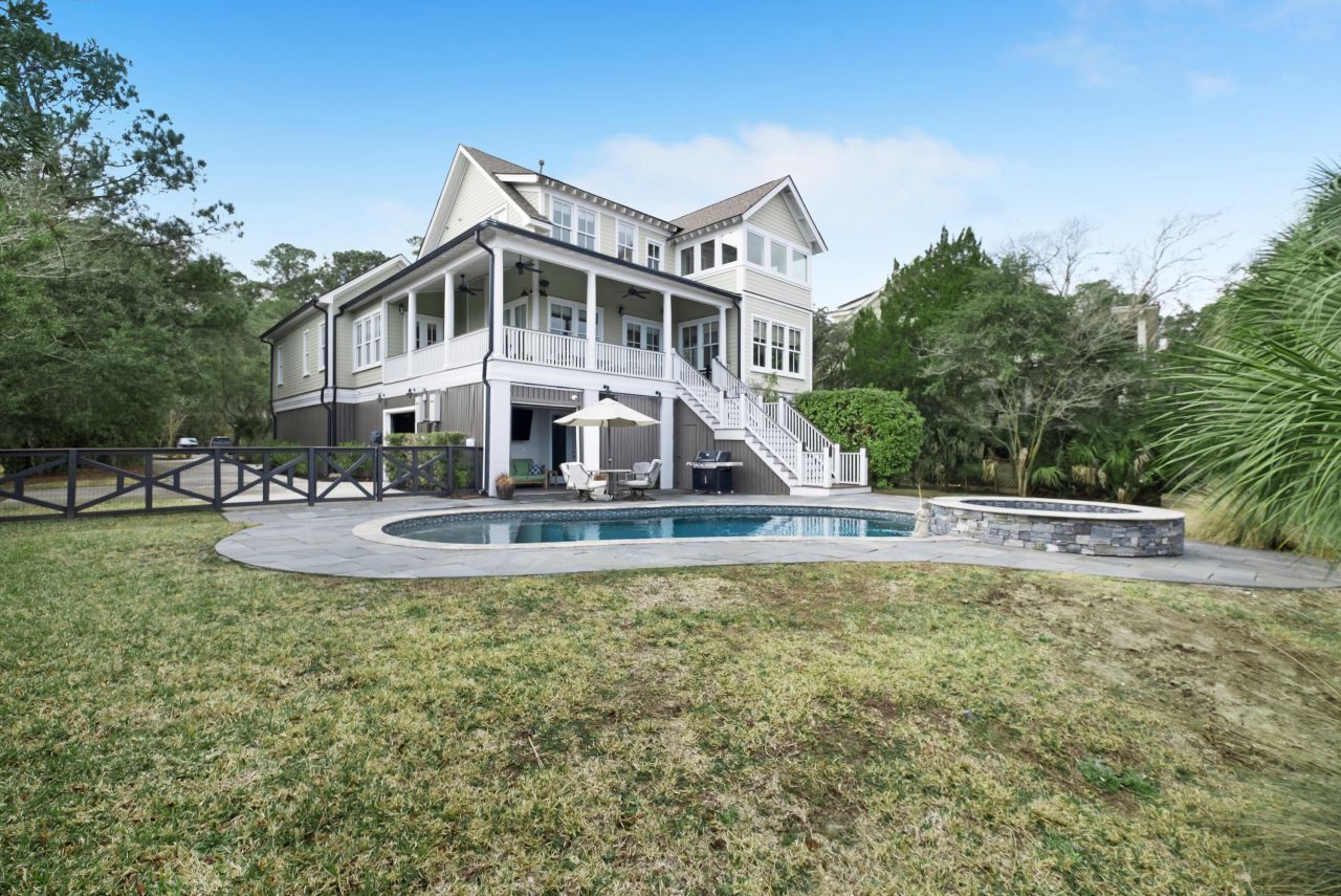 1352 Headquarters Plantation Drive Photo 71