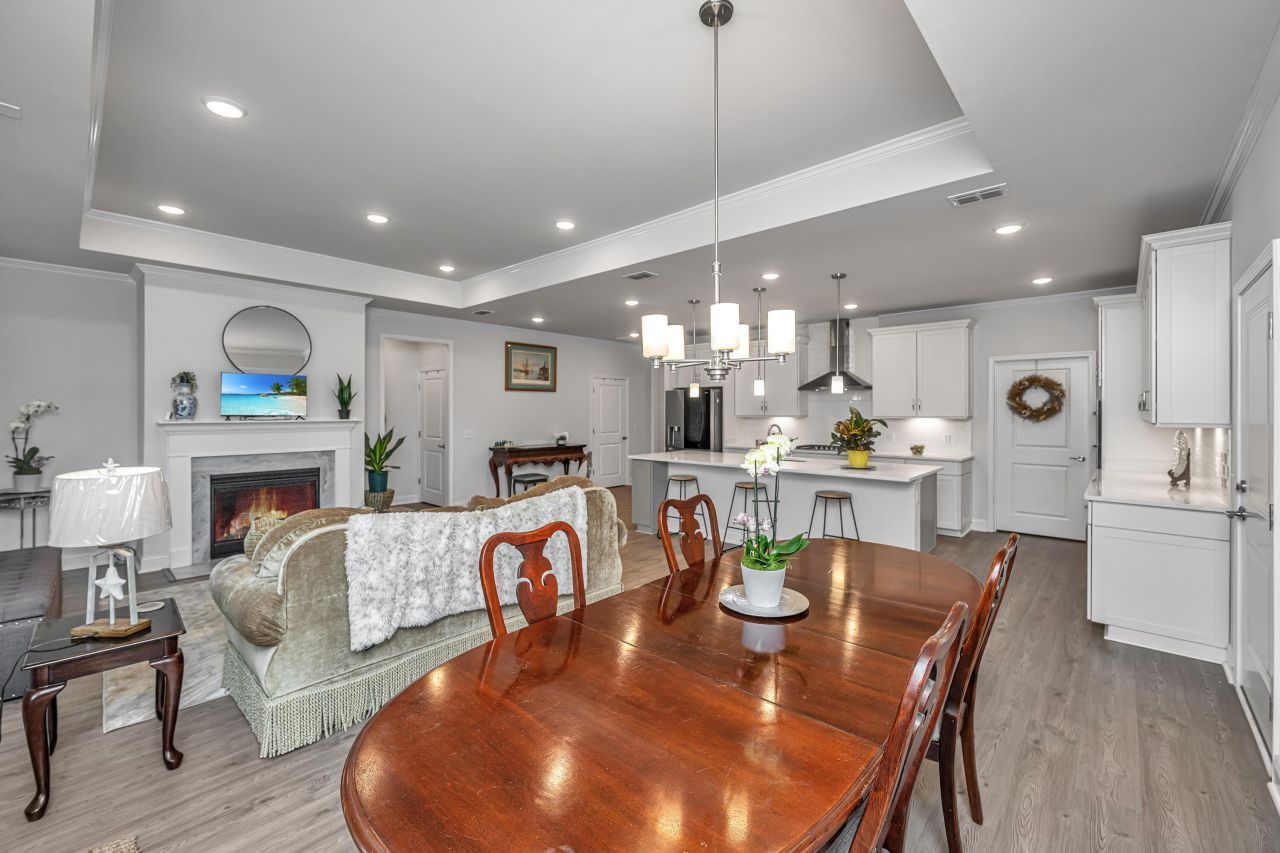 2052 Parish House Photo 11