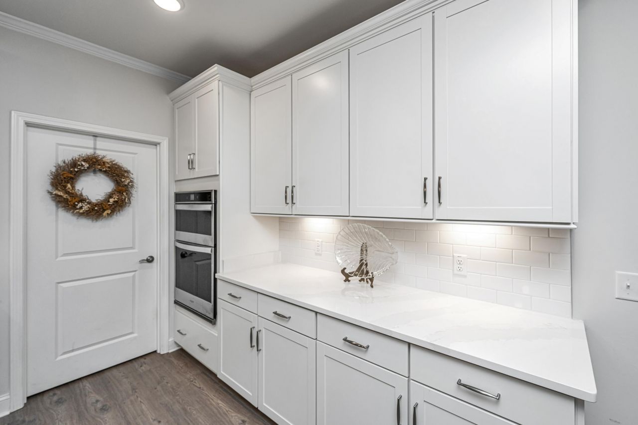 2052 Parish House Photo 5