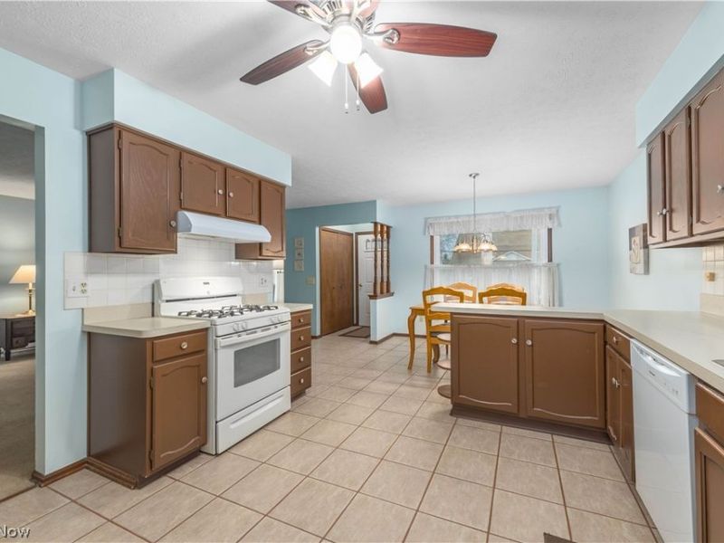 380 Orchardview Road, Seven Hills, OH 44131 Photo 12