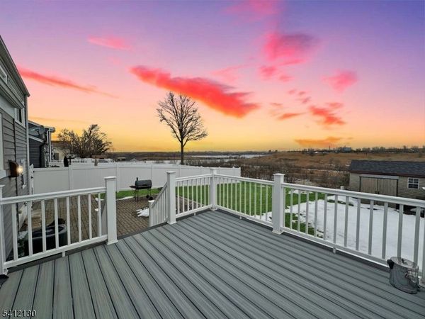 12 Truman Rd, North Arlington, NJ 07031