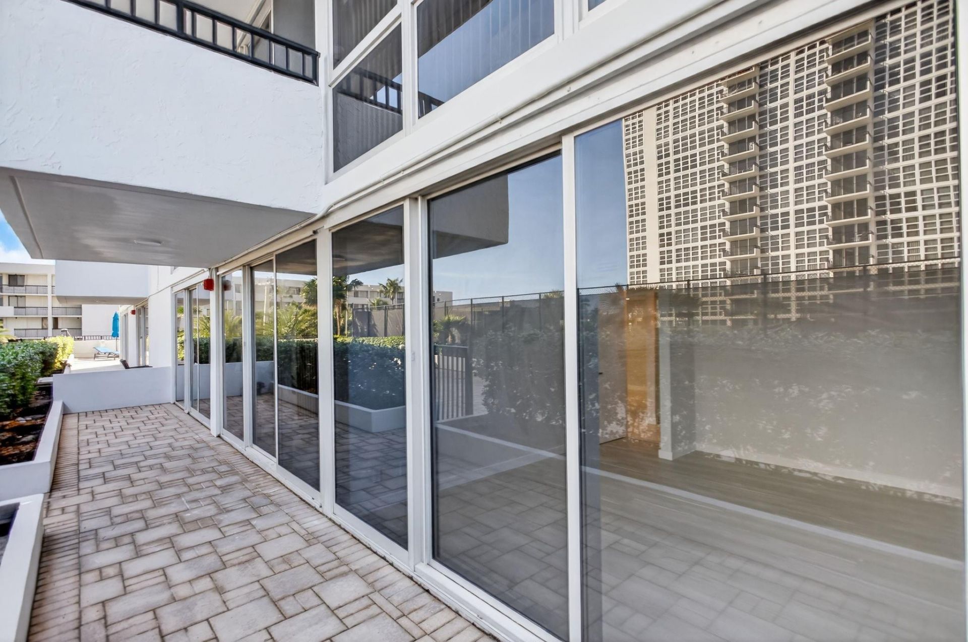 525 N Ocean Boulevard, Unit 422, Pompano Beach, FL 33062 Photo