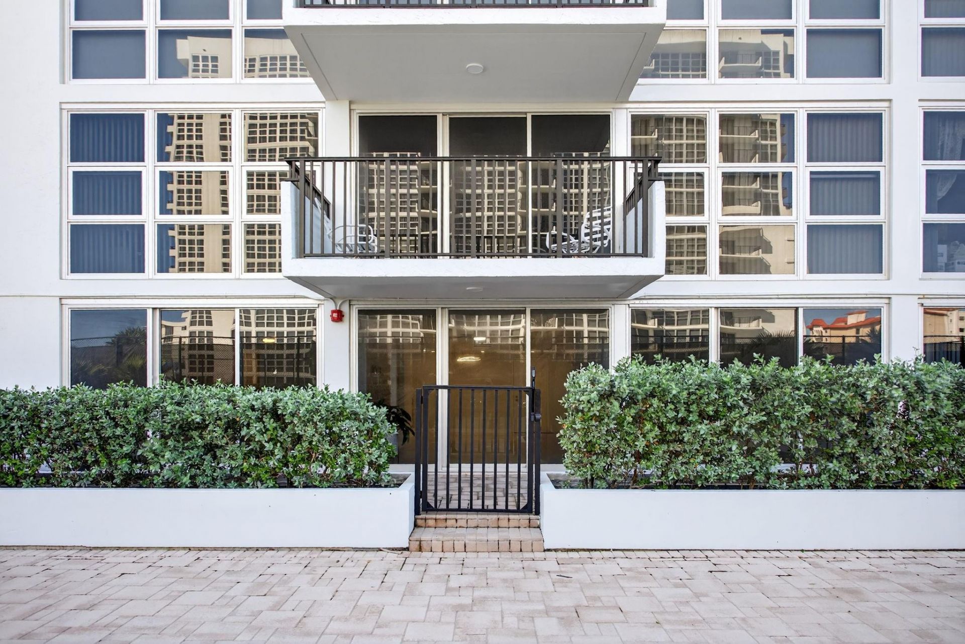 525 N Ocean Boulevard, Unit 422, Pompano Beach, FL 33062 Photo