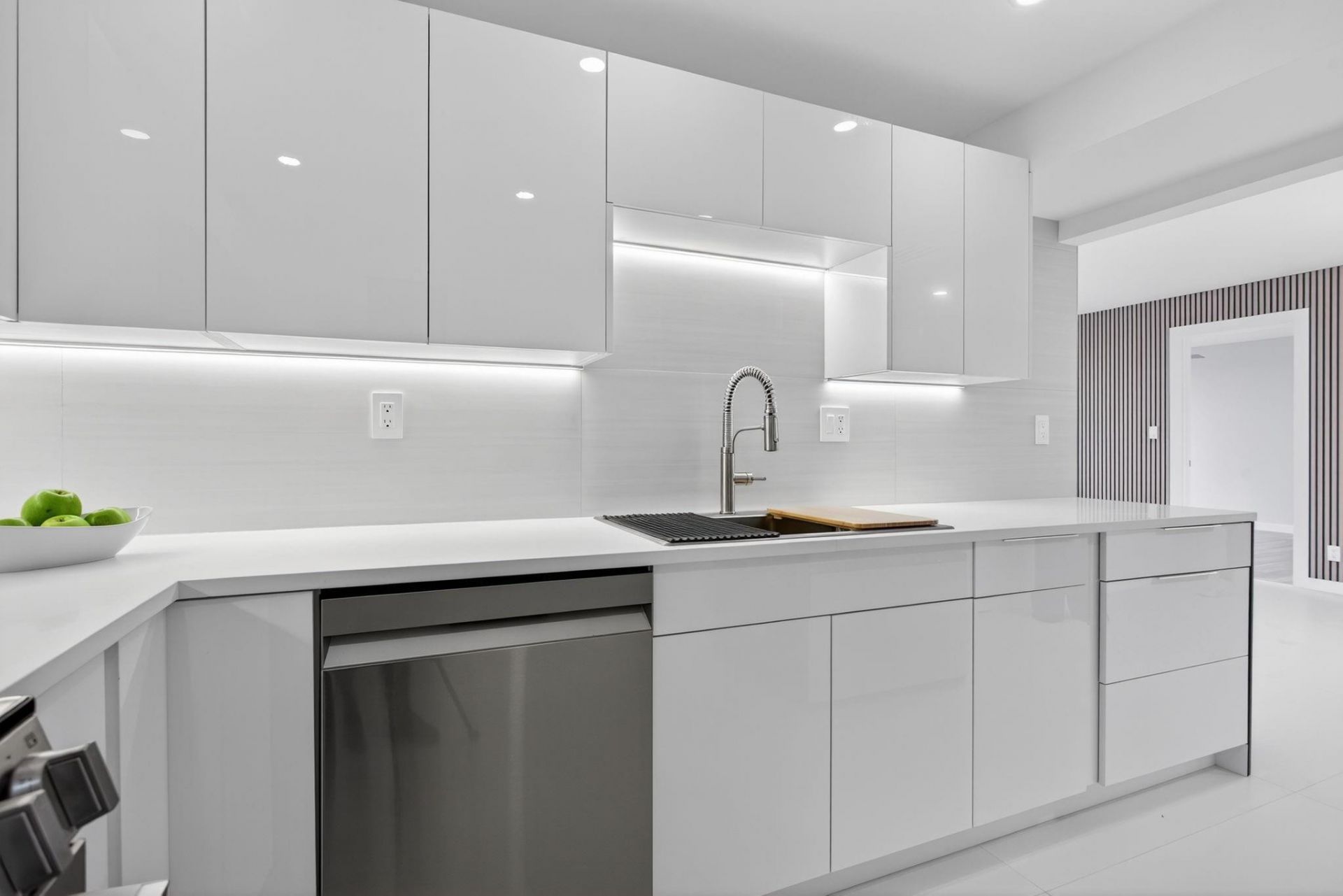 525 N Ocean Boulevard, Unit 422, Pompano Beach, FL 33062 Photo