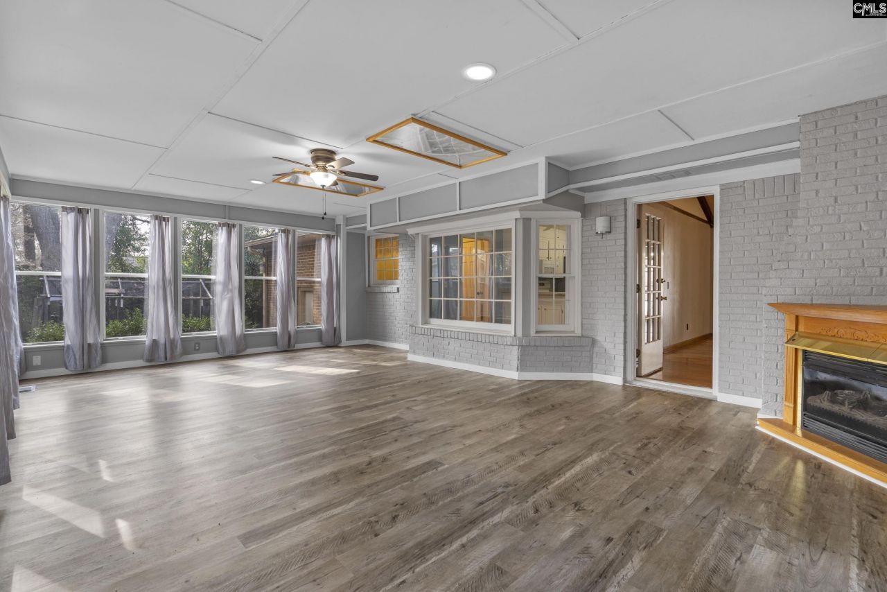 306 Doncaster Road Photo 10