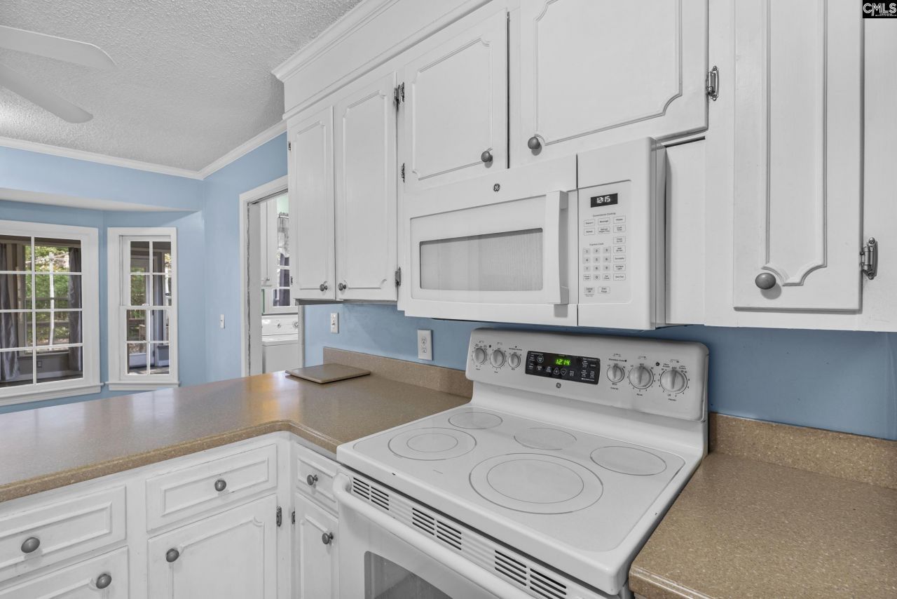 306 Doncaster Road Photo 14