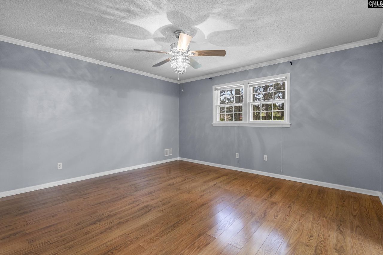 306 Doncaster Road Photo 16