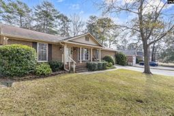 306 Doncaster Road photo 4