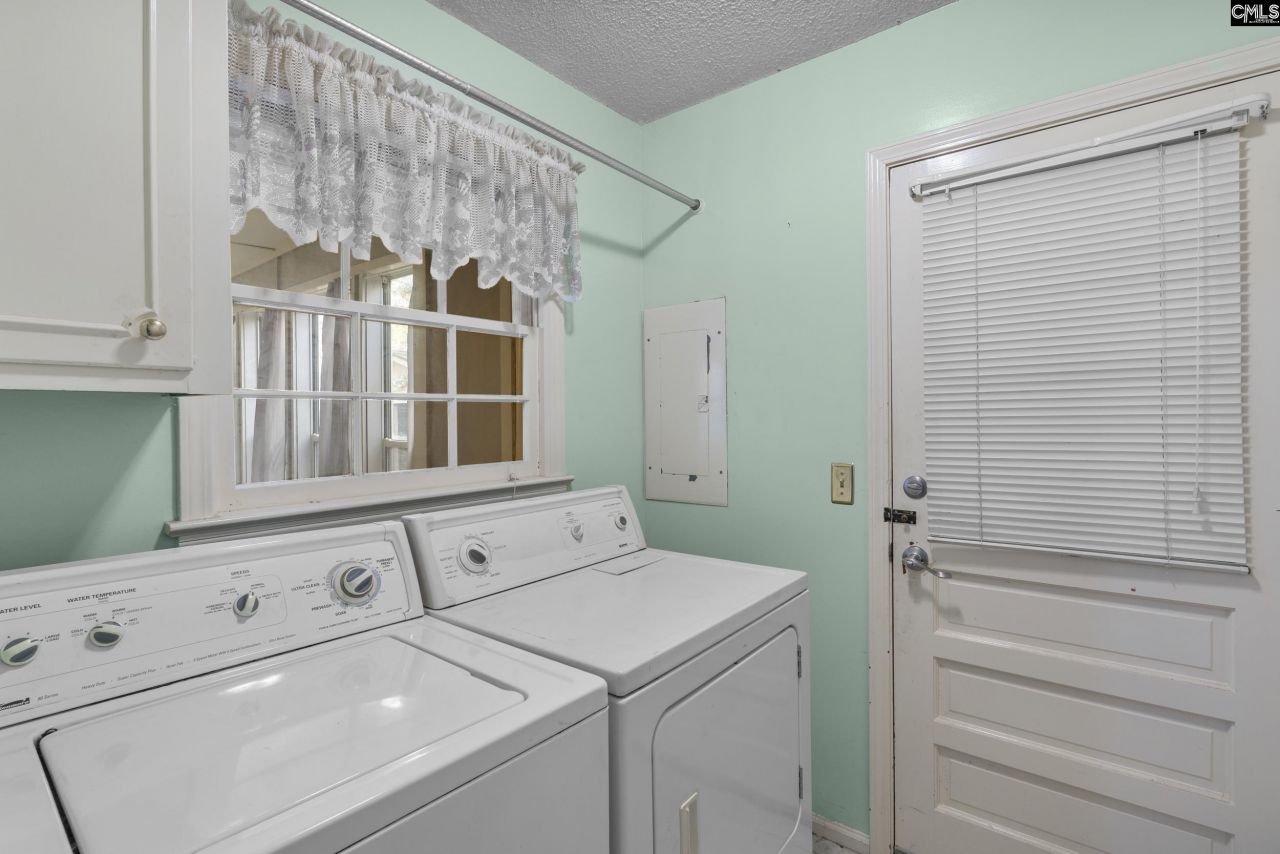 306 Doncaster Road Photo 29