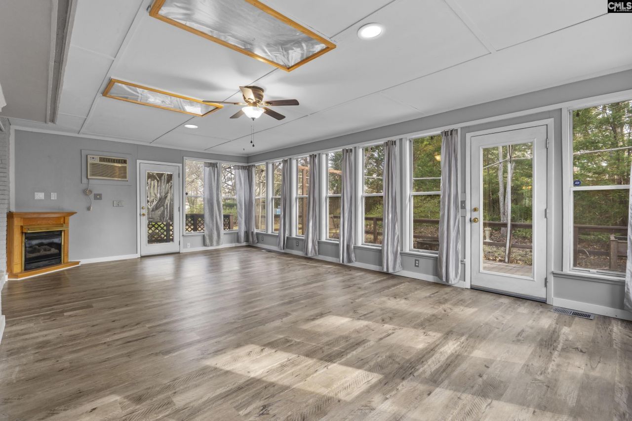 306 Doncaster Road Photo 9