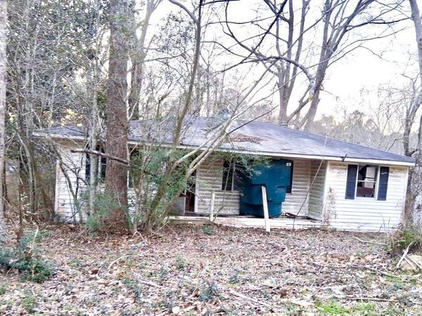 15 B&O Thompson Rd., Lumberton, MS 39455