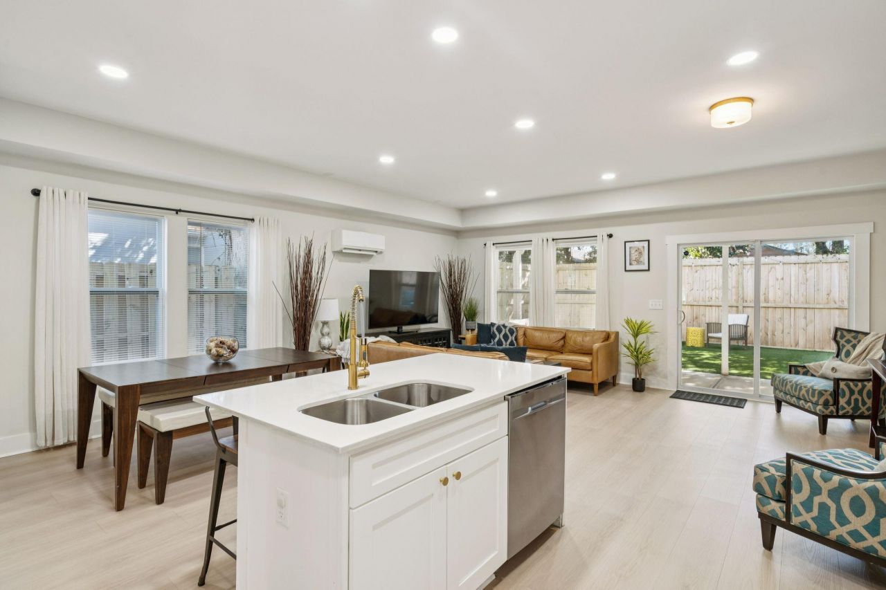 1995 Hugo Avenue Photo 13