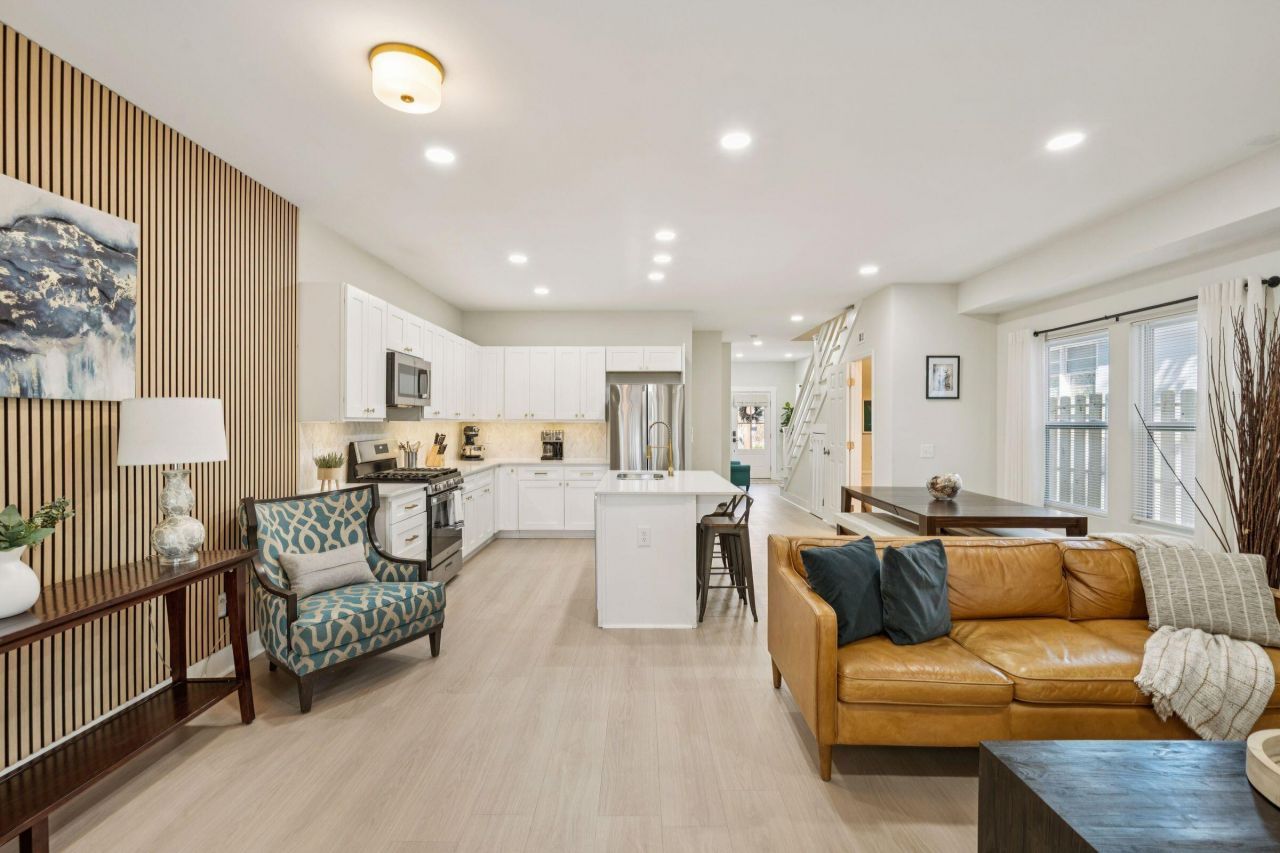 1995 Hugo Avenue Photo 18