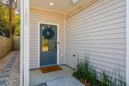 1995 Hugo Avenue photo 4