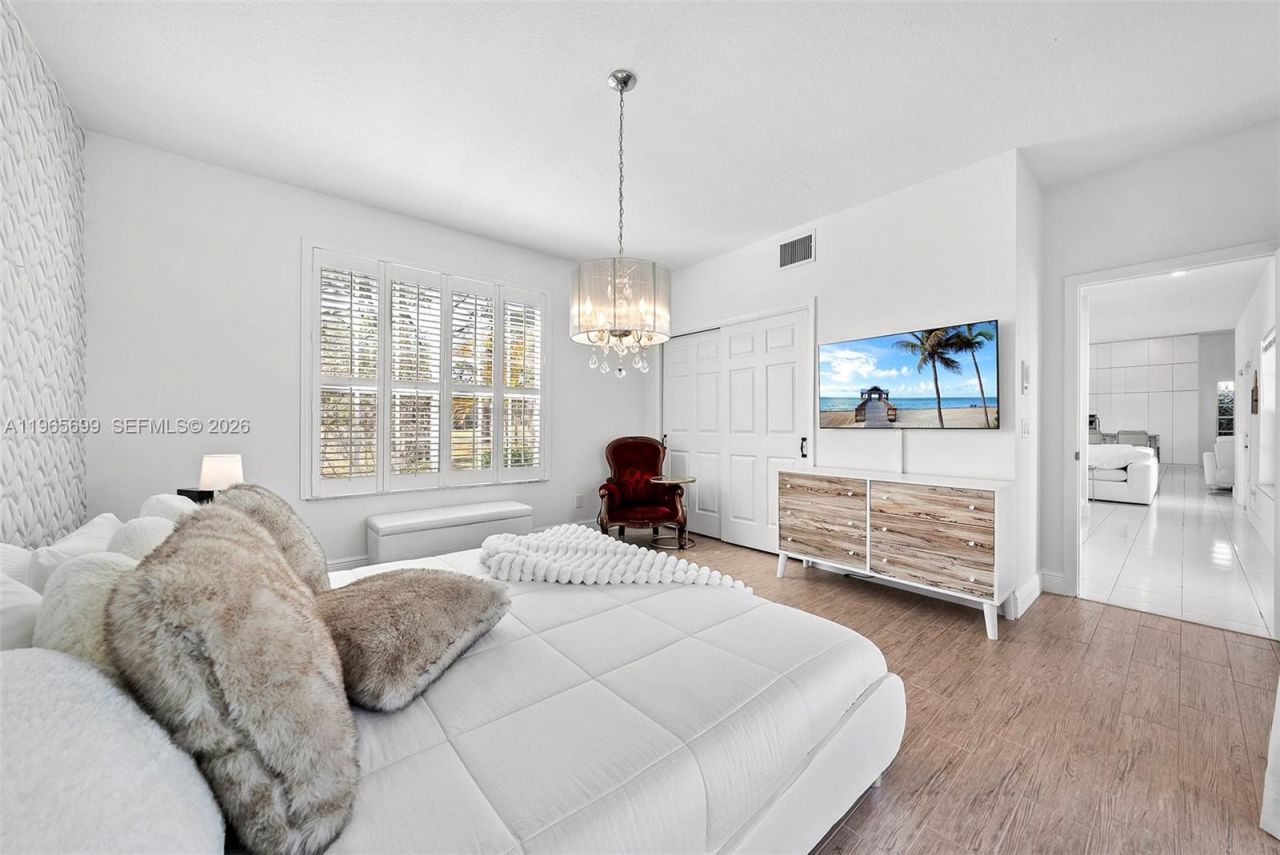 1196 SW Live Oak Cv , Port Saint Lucie, FL 34986 Photo