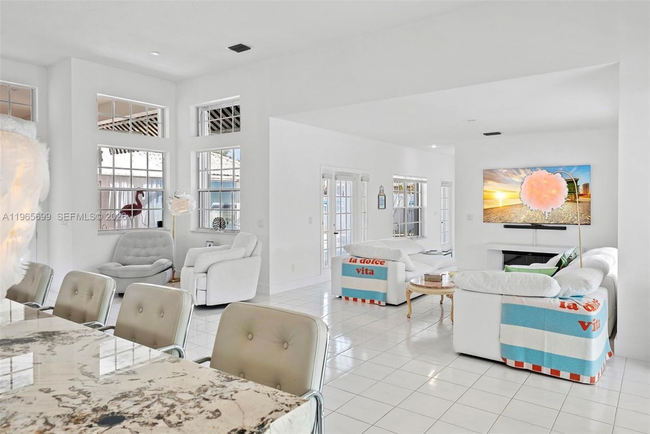 1196 SW Live Oak Cv , Port Saint Lucie, FL 34986 Photo