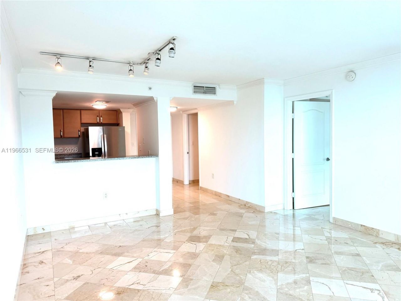 2101 Brickell Ave, Unit 2202, Miami, FL 33129 Photo