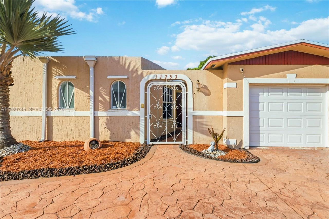 11753 SW 197th St, Miami, FL 33177 Photo