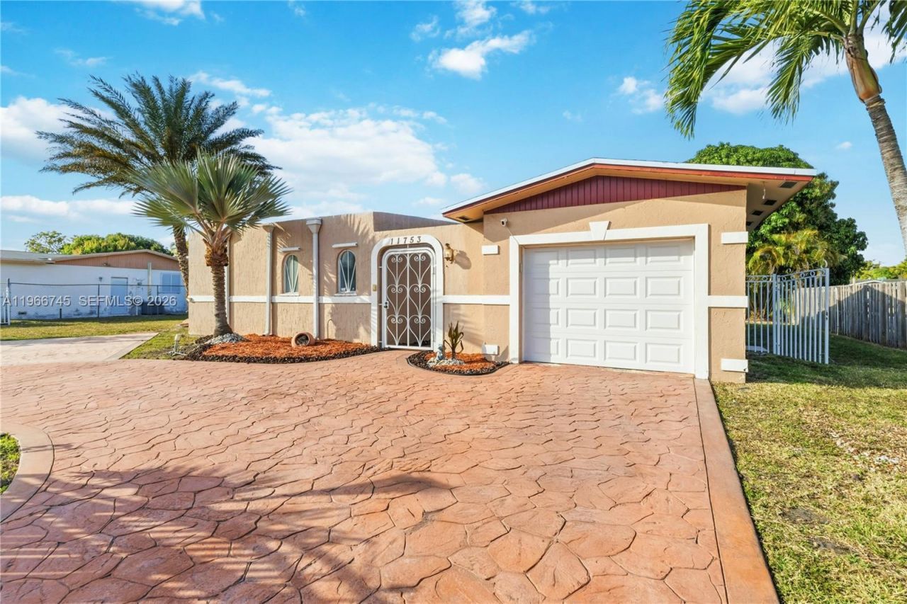 11753 SW 197th St, Miami, FL 33177 Photo