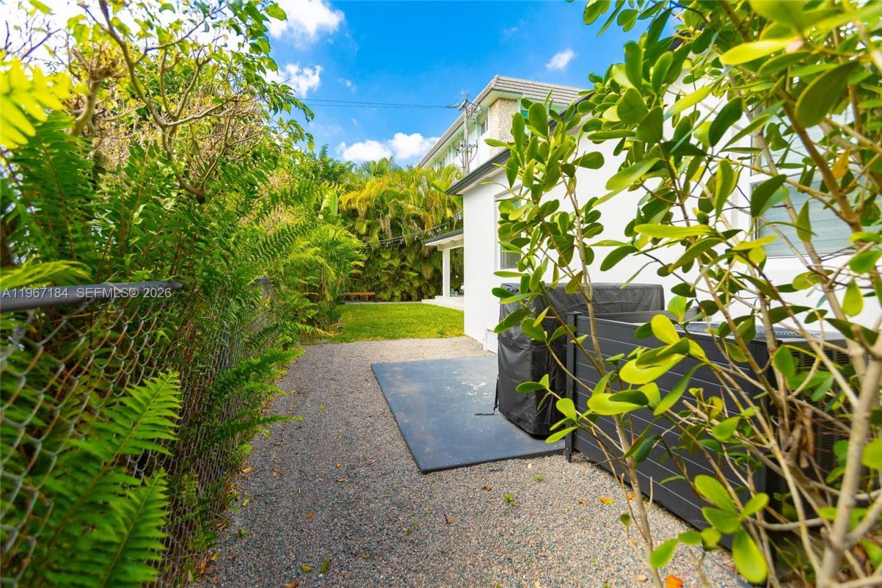 814 Monterey St , Coral Gables, FL 33134 Photo