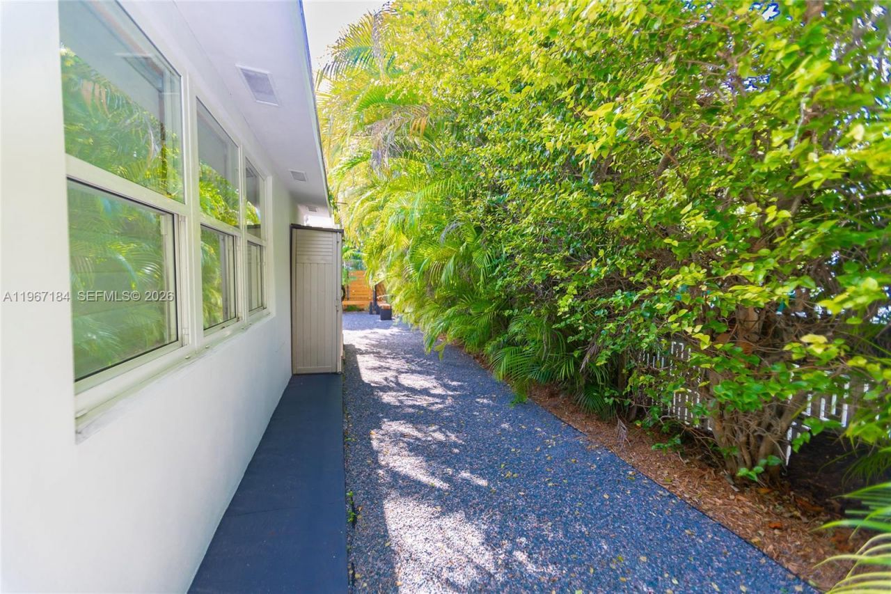 814 Monterey St , Coral Gables, FL 33134 Photo