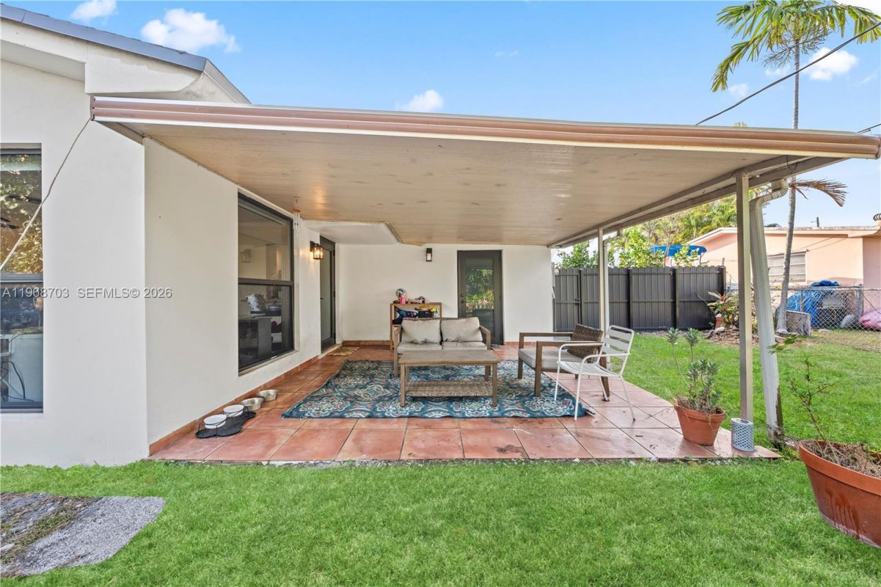 7835 W 16th Ct , Hialeah, FL 33014 Photo