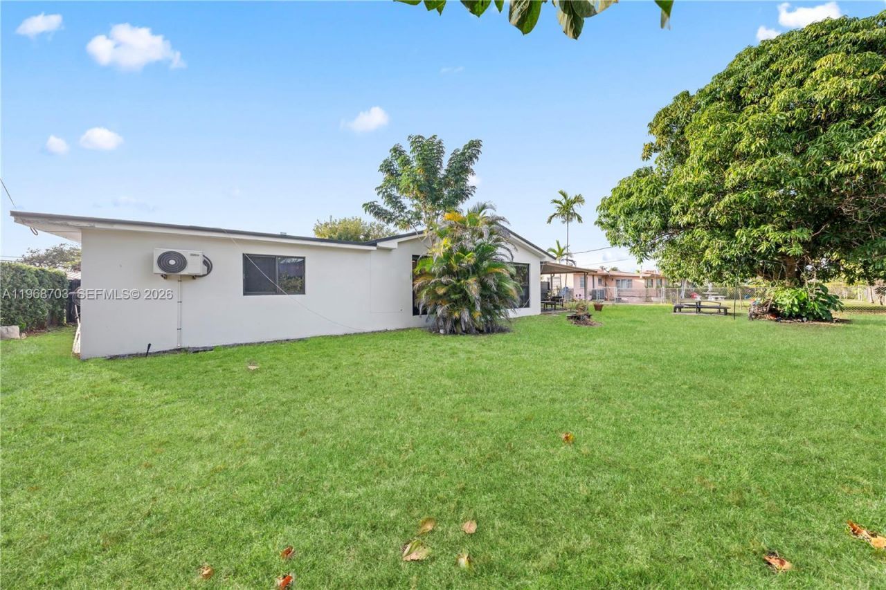 7835 W 16th Ct , Hialeah, FL 33014 Photo