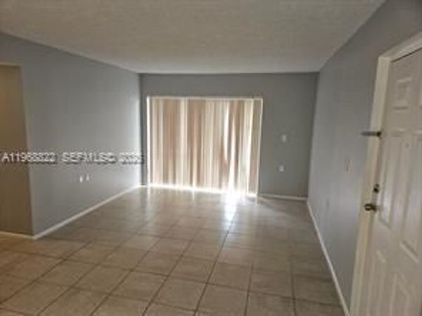 1153 Lake Victoria Dr , Unit J, West Palm Beach, FL 33411