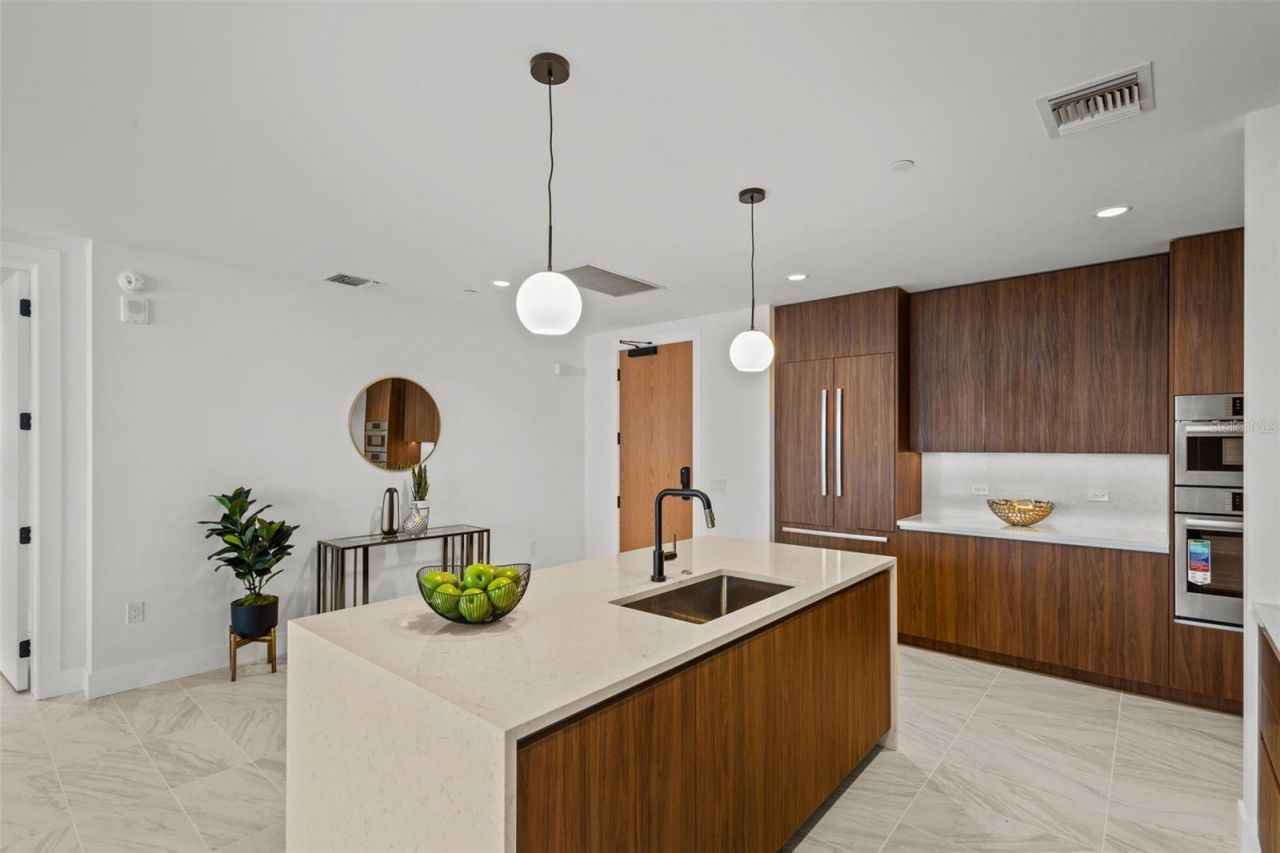 777 3rd Ave N, Unit 1504a, Saint Petersburg, FL 33701 Photo