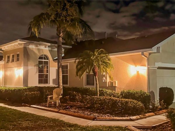 2069 SIFIELD GREENS WAY, Unit 102, SUN CITY CENTER, FL 33573