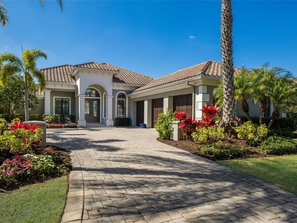 16111 DAYSAILOR TRAIL, LAKEWOOD RANCH, FL 34202