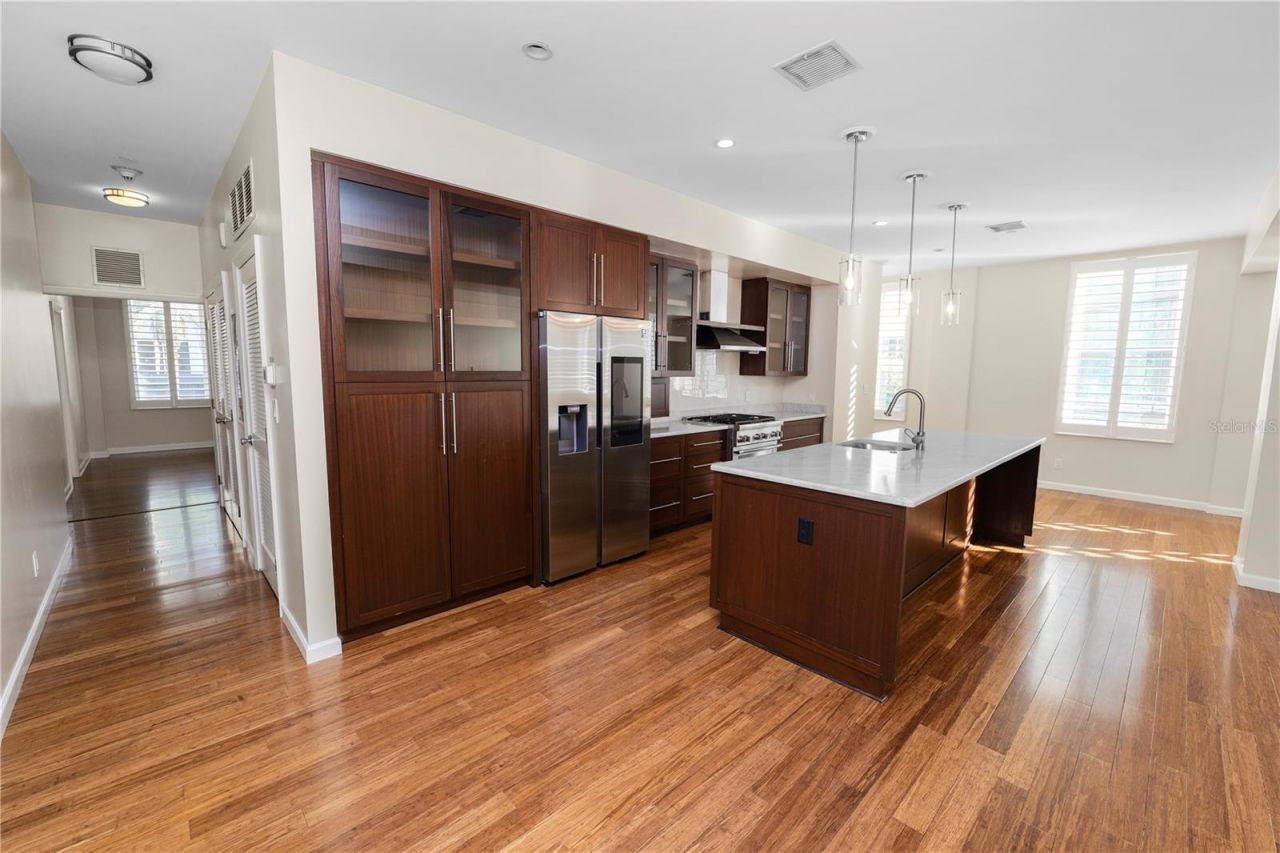 405 Central Ave, Unit 210, Saint Petersburg, FL 33701 Photo