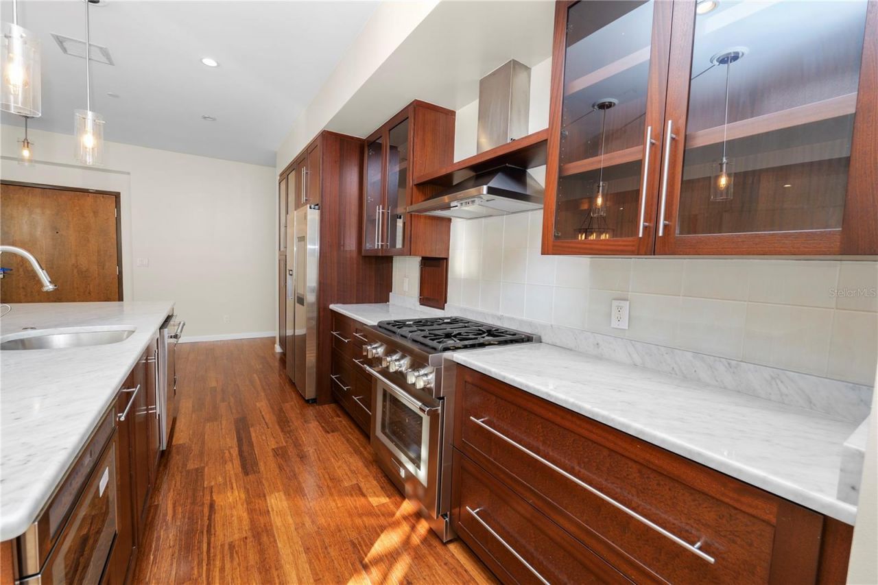 405 Central Ave, Unit 210, Saint Petersburg, FL 33701 Photo