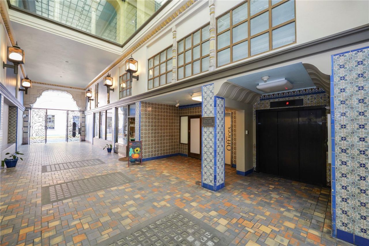 405 Central Ave, Unit 210, Saint Petersburg, FL 33701 Photo