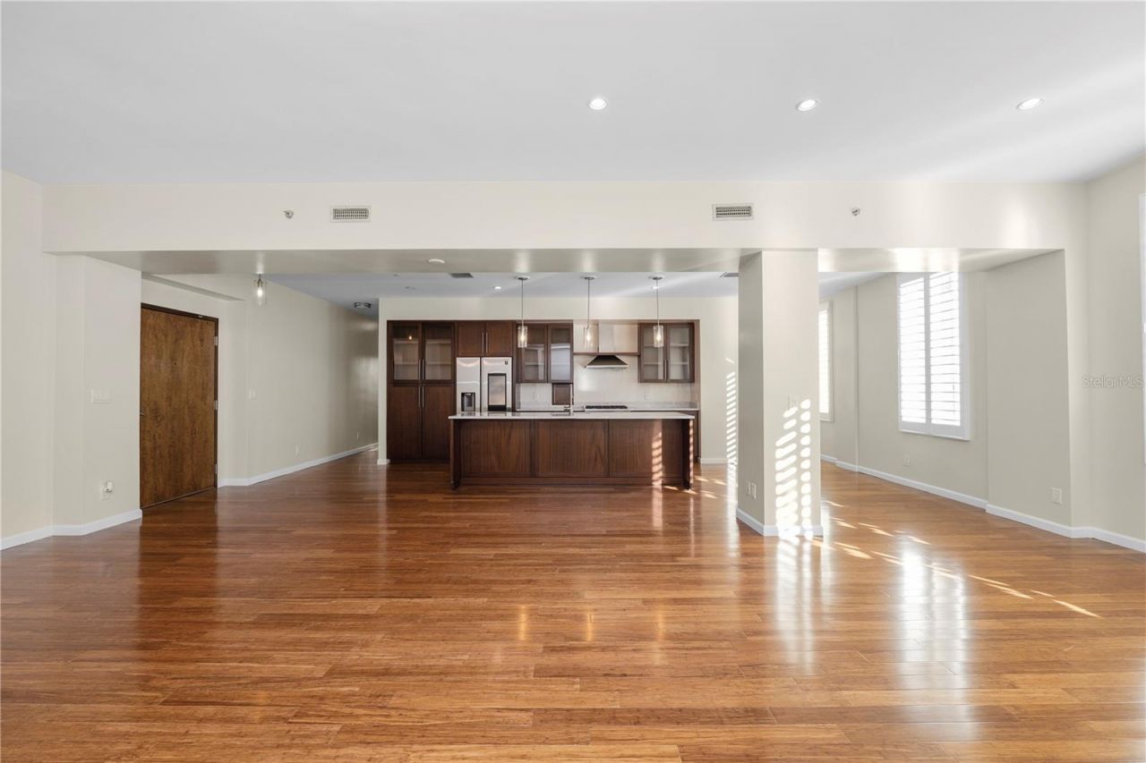 405 Central Ave, Unit 210, Saint Petersburg, FL 33701 Photo