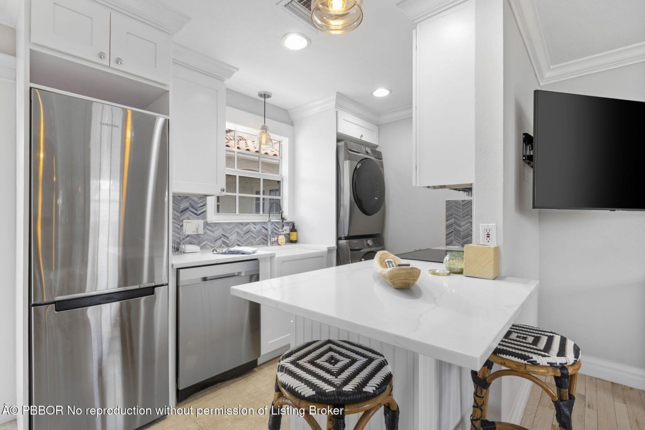 223 8th Street, West Palm Beach, FL 33401 Photo