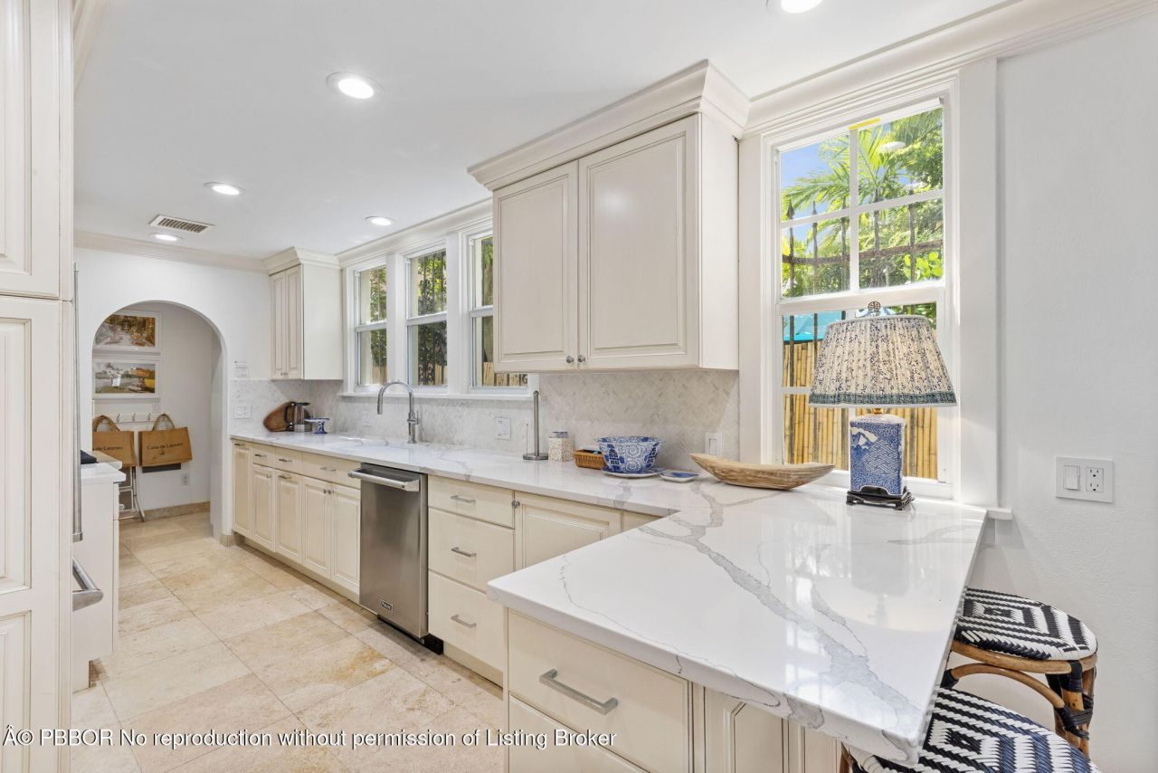 223 8th Street, West Palm Beach, FL 33401 Photo