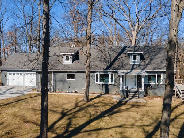 14700 N Allen Lane, Mt Vernon, IL 62864