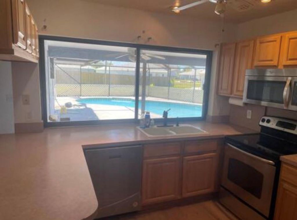 1985 SE Dupont Street, Port Saint Lucie, FL 34952 Photo