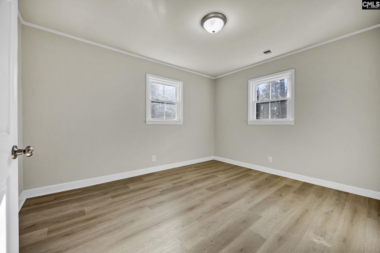 698 Rainbow Acres Road  Photo 18