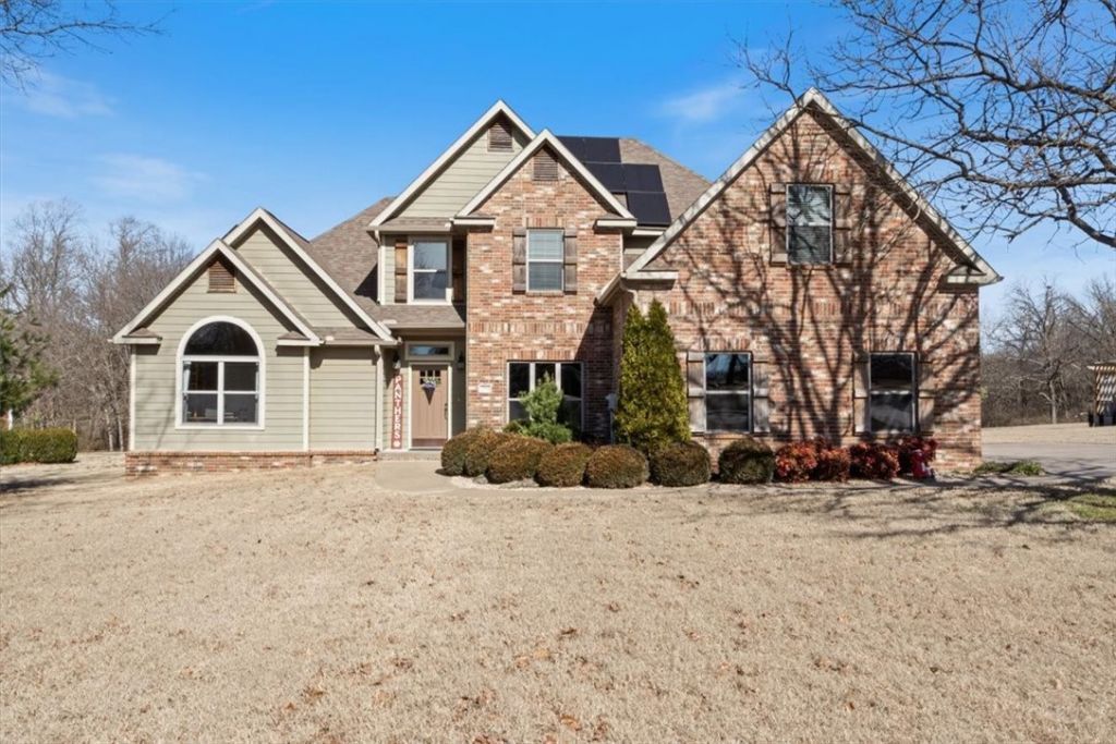 1905 Villa View Drive, Siloam Springs, AR 72761 Main Photo