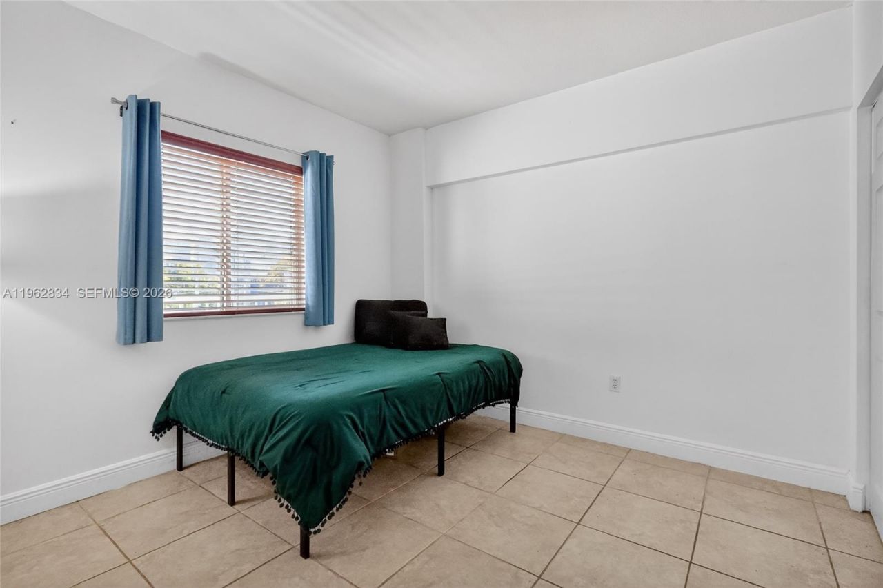 134 SW 7th Ave, Unit 404, Miami, FL 33130 Photo