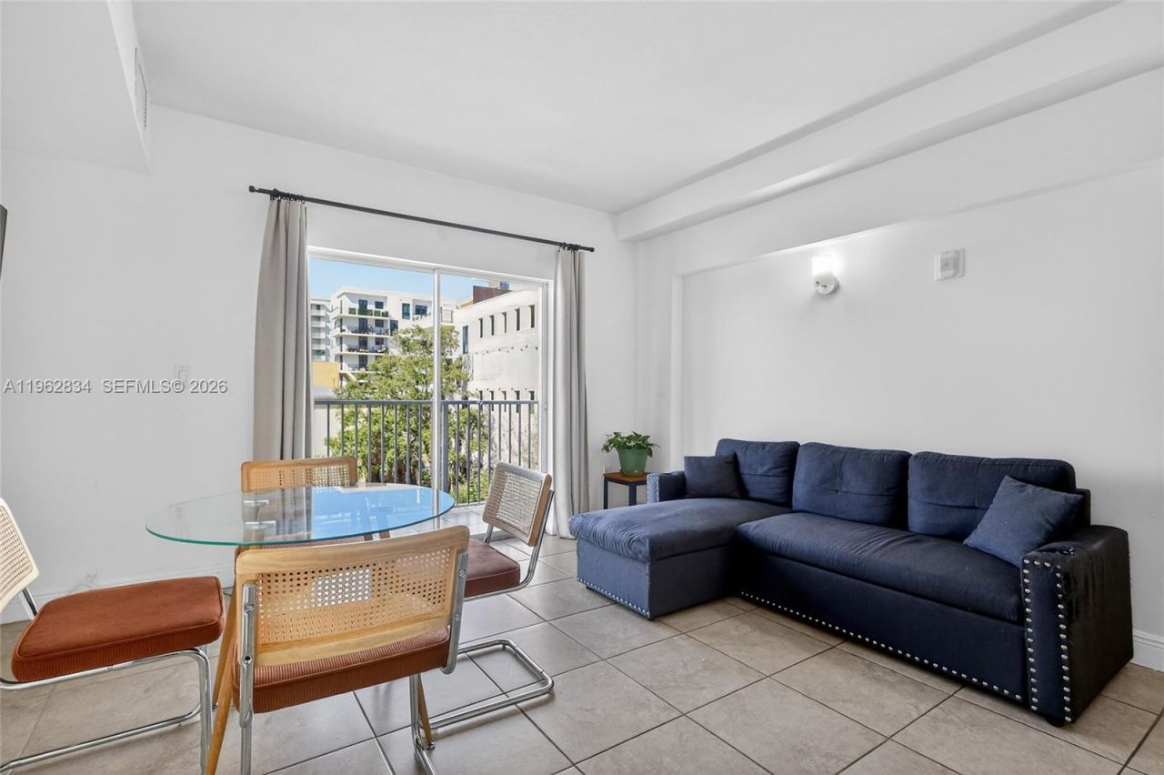 134 SW 7th Ave, Unit 404, Miami, FL 33130 Photo