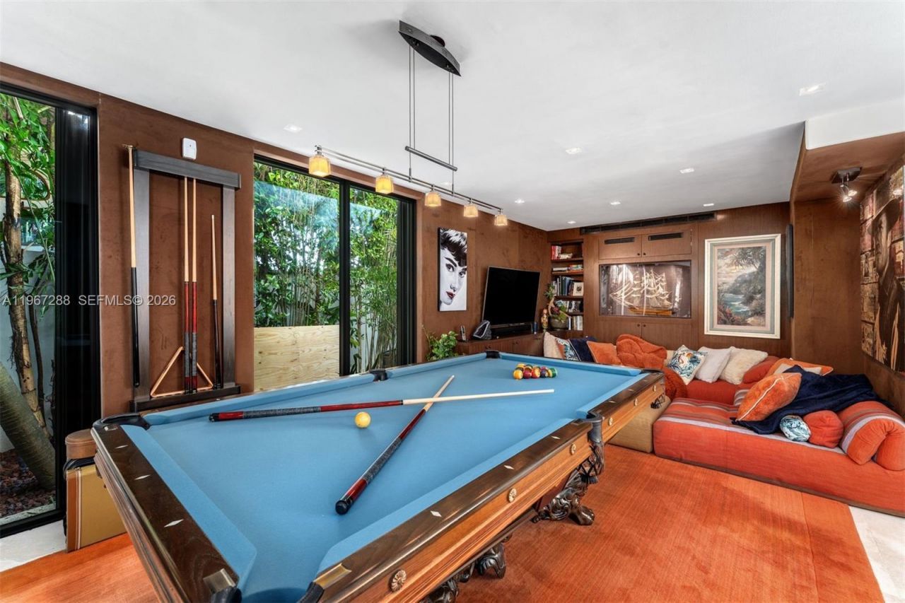 34 W Dilido Dr, Miami Beach, FL 33139 Photo