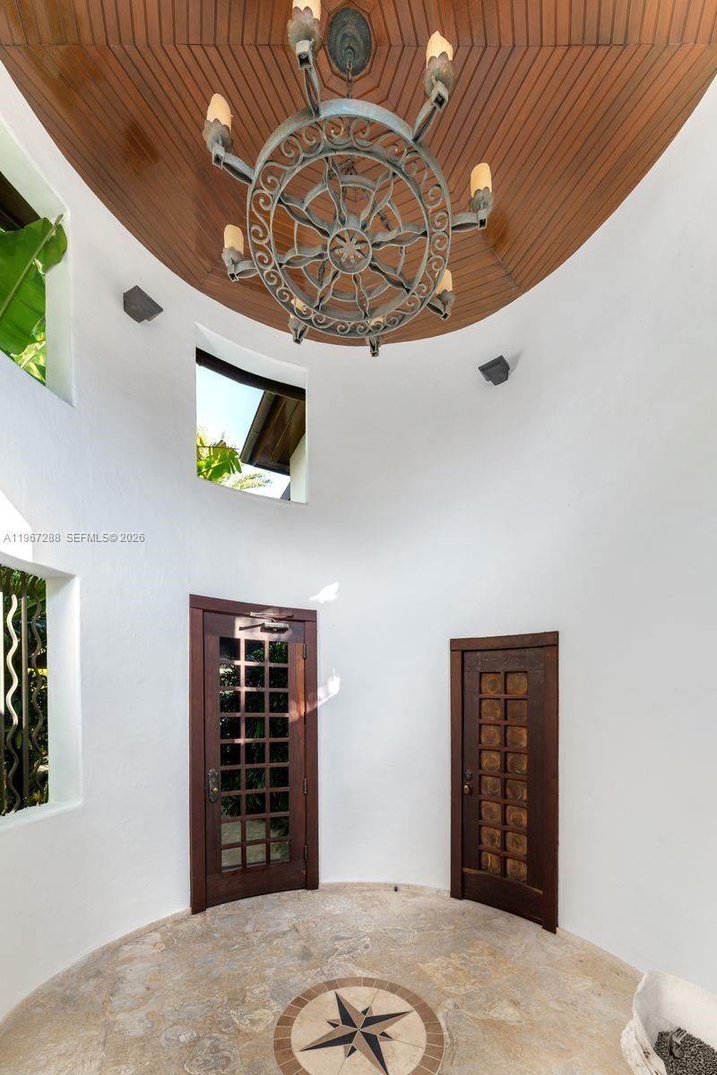 34 W Dilido Dr, Miami Beach, FL 33139 Photo