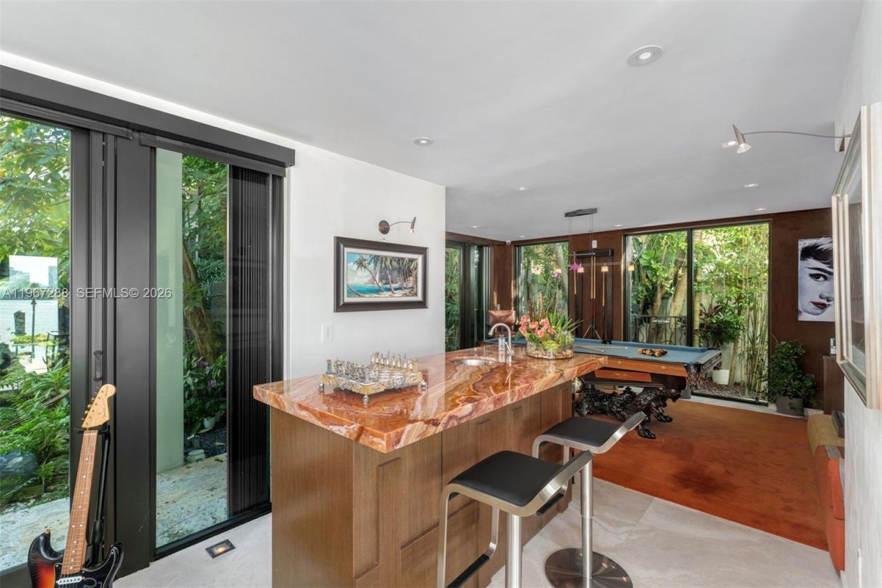 34 W Dilido Dr, Miami Beach, FL 33139 Photo